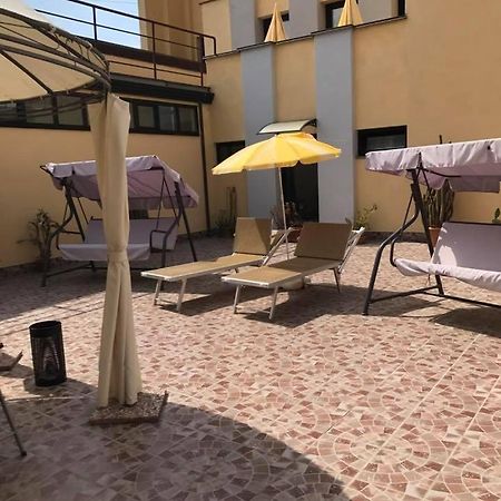 Hotel Ebe Сан Пиеро а Сиеве Екстериор снимка