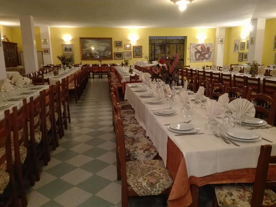 Hotel Ebe Сан Пиеро а Сиеве Екстериор снимка