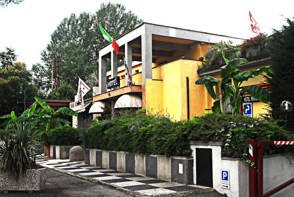 Hotel Ebe Сан Пиеро а Сиеве Екстериор снимка