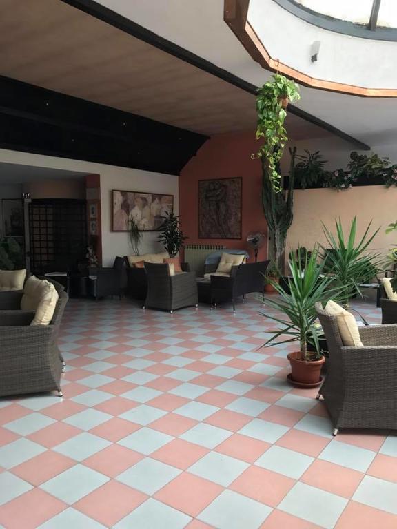 Hotel Ebe Сан Пиеро а Сиеве Екстериор снимка