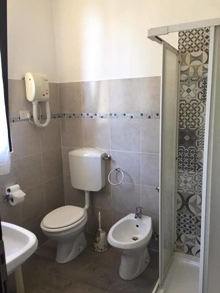 Hotel Ebe Сан Пиеро а Сиеве Екстериор снимка